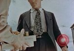 Standbild schwarz Marketing durch die Amerikaner Kyoto Japan, 1946, aus Sekunde 44 historischem Filmmaterial Videoclip 65675036007