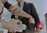 Standbild schwarz Marketing durch die Amerikaner Kyoto Japan, 1946, aus Sekunde 51 historischem Filmmaterial Videoclip 65675036007