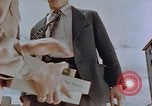 Standbild schwarz Marketing durch die Amerikaner Kyoto Japan, 1946, aus Sekunde 57 historischem Filmmaterial Videoclip 65675036007