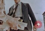 Standbild schwarz Marketing durch die Amerikaner Kyoto Japan, 1946, aus Sekunde 58 historischem Filmmaterial Videoclip 65675036007