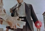 Standbild schwarz Marketing durch die Amerikaner Kyoto Japan, 1946, aus Sekunde 59 historischem Filmmaterial Videoclip 65675036007