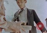 Standbild schwarz Marketing durch die Amerikaner Kyoto Japan, 1946, aus Sekunde 61 historischem Filmmaterial Videoclip 65675036007