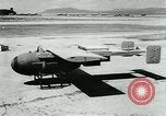 Standbild GB-4 Radio Controlled glide Bombe United States USA, 1945, aus Sekunde 9 historischem Filmmaterial Videoclip 65675036010