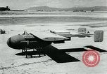 Standbild GB-4 Radio Controlled glide Bombe United States USA, 1945, aus Sekunde 11 historischem Filmmaterial Videoclip 65675036010