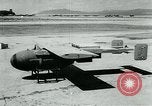 Standbild GB-4 Radio Controlled glide Bombe United States USA, 1945, aus Sekunde 28 historischem Filmmaterial Videoclip 65675036010
