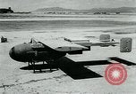 Standbild GB-4 Radio Controlled glide Bombe United States USA, 1945, aus Sekunde 30 historischem Filmmaterial Videoclip 65675036010