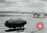 Standbild GB-4 Radio Controlled glide Bombe United States USA, 1945, aus Sekunde 53 historischem Filmmaterial Videoclip 65675036010