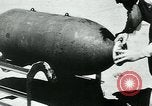 Standbild Azon Bombe United States USA, 1945, aus Sekunde 42 historischem Filmmaterial Videoclip 65675036012