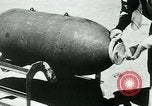 Standbild Azon Bombe United States USA, 1945, aus Sekunde 46 historischem Filmmaterial Videoclip 65675036012