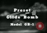 Standbild guided bomb GB-1 United States USA, 1940, aus Sekunde 27 historischem Filmmaterial Videoclip 65675036013