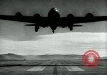 Standbild guided bomb GB-1 United States USA, 1940, aus Sekunde 52 historischem Filmmaterial Videoclip 65675036013