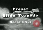 Standbild Mehrere Demonstrationen der Aeronca GT-1 glide Torpedo United States USA, 1943, aus Sekunde 18 historischem Filmmaterial Videoclip 65675036014