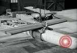 Standbild Mehrere Demonstrationen der Aeronca GT-1 glide Torpedo United States USA, 1943, aus Sekunde 30 historischem Filmmaterial Videoclip 65675036014