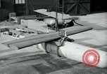 Standbild Mehrere Demonstrationen der Aeronca GT-1 glide Torpedo United States USA, 1943, aus Sekunde 31 historischem Filmmaterial Videoclip 65675036014