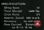 Standbild Ziel suchen steuerbare Glide Bombe United States USA, 1944, aus Sekunde 28 historischem Filmmaterial Videoclip 65675036030