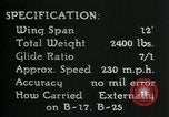 Standbild Ziel suchen steuerbare Glide Bombe United States USA, 1944, aus Sekunde 38 historischem Filmmaterial Videoclip 65675036030