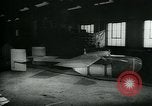Standbild Ziel suchen steuerbare Glide Bombe United States USA, 1944, aus Sekunde 46 historischem Filmmaterial Videoclip 65675036030