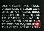 Standbild Remote gesteuerte TV Glide Bombe United States USA, 1944, aus Sekunde 14 historischem Filmmaterial Videoclip 65675036031