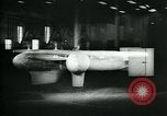 Standbild Remote gesteuerte TV Glide Bombe United States USA, 1944, aus Sekunde 62 historischem Filmmaterial Videoclip 65675036031