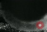 Standbild hohen Winkel steuerbare Bomben im Azimut nur United States USA, 1944, aus Sekunde 30 historischem Filmmaterial Videoclip 65675036032