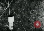 Standbild hohen Winkel steuerbare Bomben im Azimut nur United States USA, 1944, aus Sekunde 35 historischem Filmmaterial Videoclip 65675036032