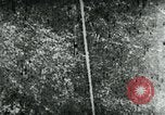 Standbild hohen Winkel steuerbare Bomben im Azimut nur United States USA, 1944, aus Sekunde 42 historischem Filmmaterial Videoclip 65675036032