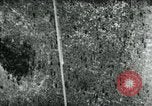 Standbild hohen Winkel steuerbare Bomben im Azimut nur United States USA, 1944, aus Sekunde 51 historischem Filmmaterial Videoclip 65675036032