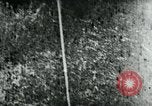 Standbild hohen Winkel steuerbare Bomben im Azimut nur United States USA, 1944, aus Sekunde 57 historischem Filmmaterial Videoclip 65675036032