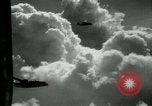 Standbild B-24 Bomber China-Burma-Indien Theater, 1945, aus Sekunde 36 historischem Filmmaterial Videoclip 65675036042