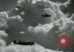Standbild B-24 Bomber China-Burma-Indien Theater, 1945, aus Sekunde 41 historischem Filmmaterial Videoclip 65675036042