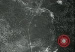 Standbild Array von Rauch Trails China-Burma-Indien Theater, 1945, aus Sekunde 34 historischem Filmmaterial Videoclip 65675036044