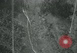 Standbild angreifenden Railroad China-Burma-Indien Theater, 1945, aus Sekunde 4 historischem Filmmaterial Videoclip 65675036045