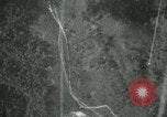 Standbild angreifenden Railroad China-Burma-Indien Theater, 1945, aus Sekunde 5 historischem Filmmaterial Videoclip 65675036045