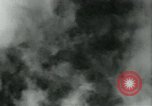 Standbild Explosion in einer Brücke China-Burma-Indien Theater, 1945, aus Sekunde 47 historischem Filmmaterial Videoclip 65675036047
