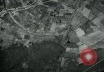Standbild 7 Bomber Group Squadron und 4934 Bomber Gruppe Moulmein Birma, 1945, aus Sekunde 9 historischem Filmmaterial Videoclip 65675036049