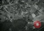 Standbild 7 Bomber Group Squadron und 4934 Bomber Gruppe Moulmein Birma, 1945, aus Sekunde 10 historischem Filmmaterial Videoclip 65675036049