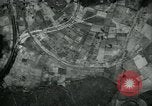 Standbild 7 Bomber Group Squadron und 4934 Bomber Gruppe Moulmein Birma, 1945, aus Sekunde 12 historischem Filmmaterial Videoclip 65675036049