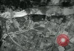 Standbild 7 Bomber Group Squadron und 4934 Bomber Gruppe Moulmein Birma, 1945, aus Sekunde 18 historischem Filmmaterial Videoclip 65675036049