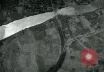 Standbild 7 Bomber Group Squadron und 4934 Bomber Gruppe Moulmein Birma, 1945, aus Sekunde 28 historischem Filmmaterial Videoclip 65675036049