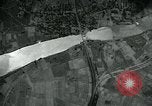 Standbild 7 Bomber Group Squadron und 4934 Bomber Gruppe Moulmein Birma, 1945, aus Sekunde 31 historischem Filmmaterial Videoclip 65675036049