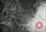 Standbild 7 Bomber Group Squadron und 4934 Bomber Gruppe Moulmein Birma, 1945, aus Sekunde 49 historischem Filmmaterial Videoclip 65675036049