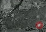 Standbild 7 Bomber Group Squadron und 4934 Bomber Gruppe Moulmein Birma, 1945, aus Sekunde 62 historischem Filmmaterial Videoclip 65675036049