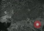 Standbild Betriebe Eisenbahn-tracks Straßen und Brücken Fluss Moulmein Birma, 1945, aus Sekunde 16 historischem Filmmaterial Videoclip 65675036050