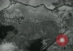 Standbild Betriebe Eisenbahn-tracks Straßen und Brücken Fluss Moulmein Birma, 1945, aus Sekunde 18 historischem Filmmaterial Videoclip 65675036050