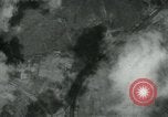 Standbild Betriebe Eisenbahn-tracks Straßen und Brücken Fluss Moulmein Birma, 1945, aus Sekunde 27 historischem Filmmaterial Videoclip 65675036050