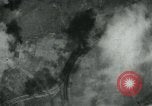 Standbild Betriebe Eisenbahn-tracks Straßen und Brücken Fluss Moulmein Birma, 1945, aus Sekunde 29 historischem Filmmaterial Videoclip 65675036050