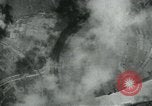 Standbild Betriebe Eisenbahn-tracks Straßen und Brücken Fluss Moulmein Birma, 1945, aus Sekunde 32 historischem Filmmaterial Videoclip 65675036050
