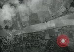 Standbild Betriebe Eisenbahn-tracks Straßen und Brücken Fluss Moulmein Birma, 1945, aus Sekunde 38 historischem Filmmaterial Videoclip 65675036050