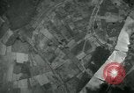 Standbild Betriebe Eisenbahn-tracks Straßen und Brücken Fluss Moulmein Birma, 1945, aus Sekunde 54 historischem Filmmaterial Videoclip 65675036050