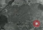 Standbild Betriebe Eisenbahn-tracks Straßen und Brücken Fluss Moulmein Birma, 1945, aus Sekunde 58 historischem Filmmaterial Videoclip 65675036050